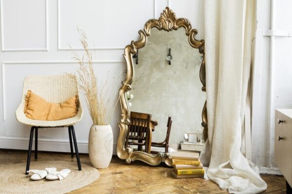 Antiqued Mirrors: History, Styles, and Décor Ideas